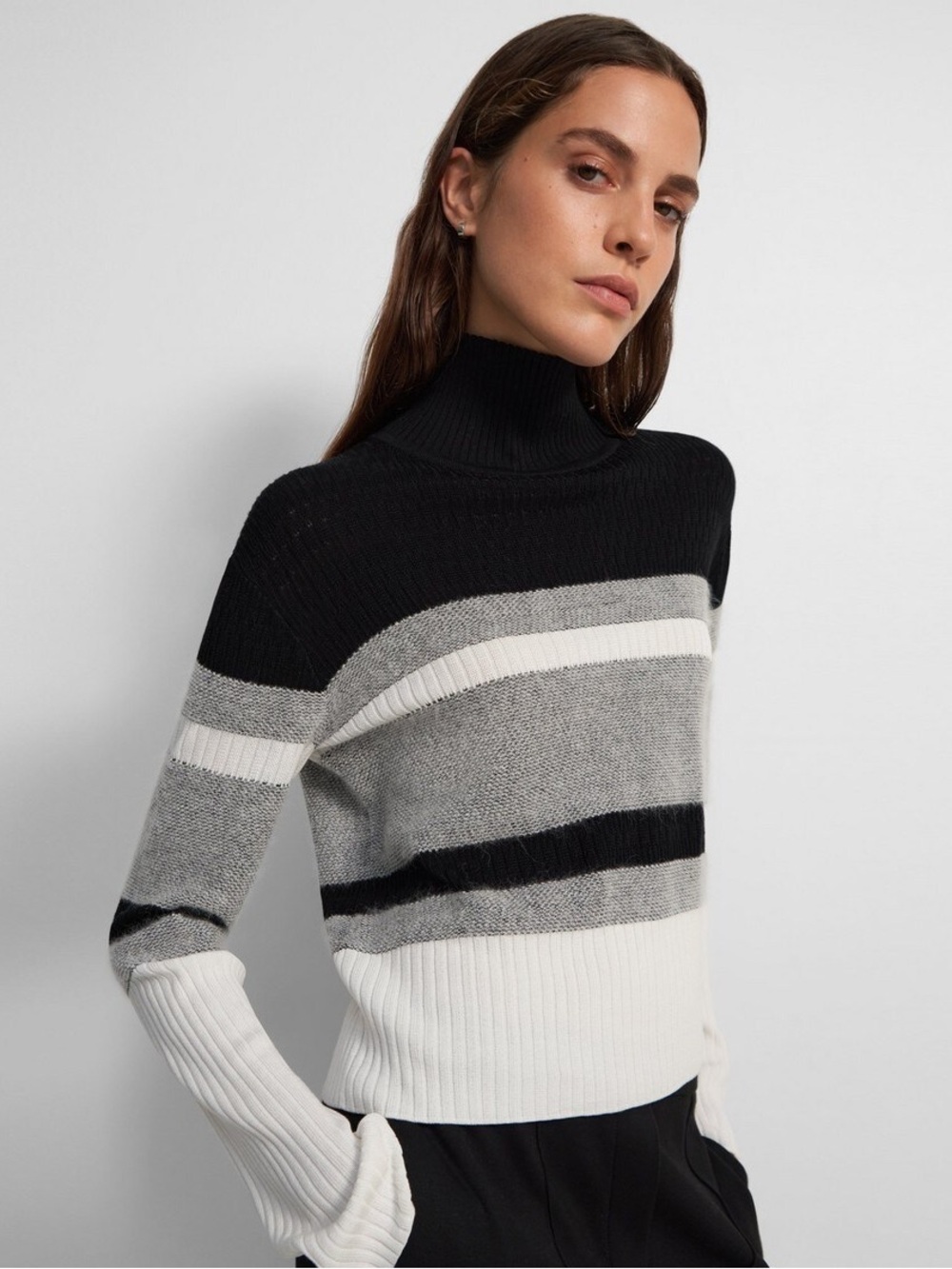 Theory Cropped Turtleneck in Double-Knit Silk-Cotton Size Medium